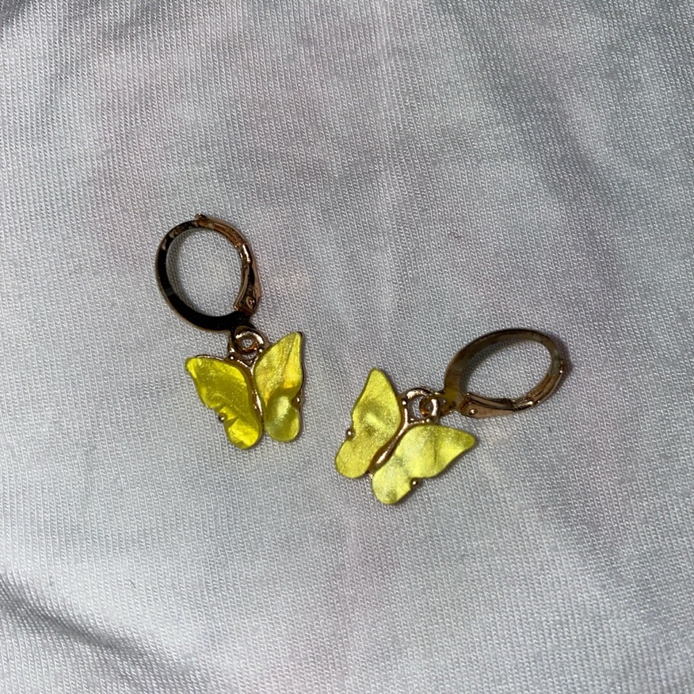 BUTTERFLY YELLOW EARRINGS